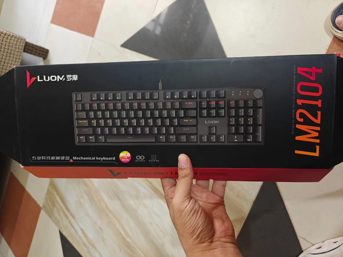 LUOM LM21 Mechanical Keyboard RGB Blue Switch 104 Keys